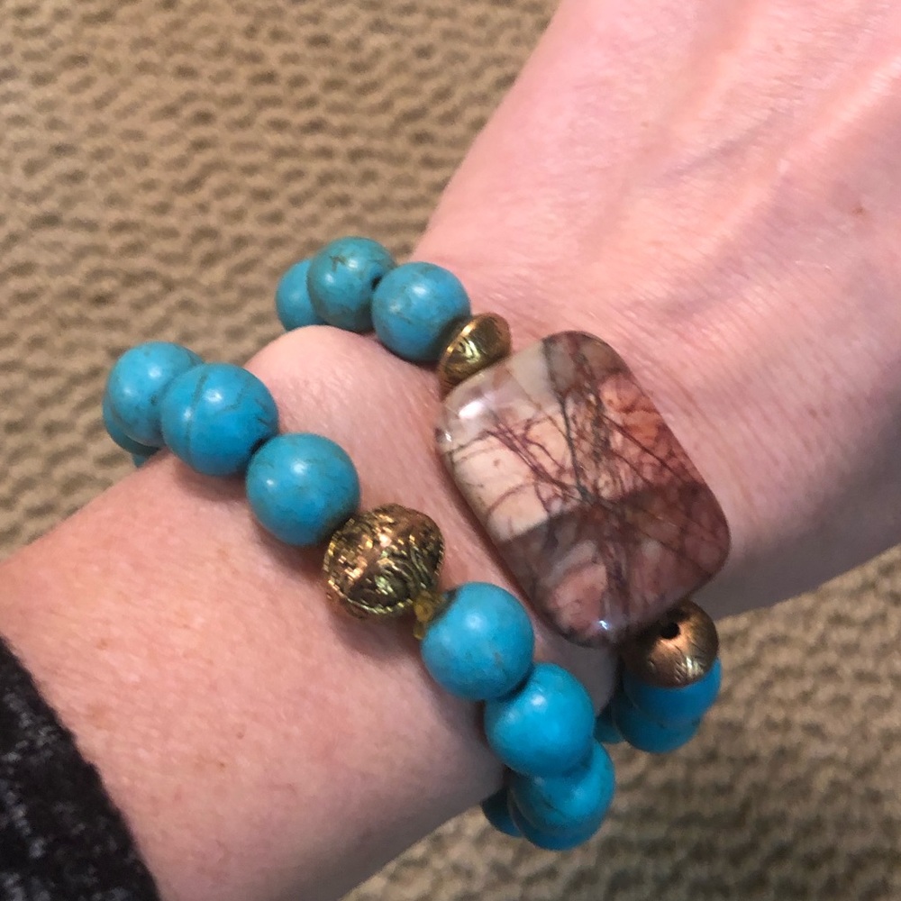 Turquoise beaded bracelet set